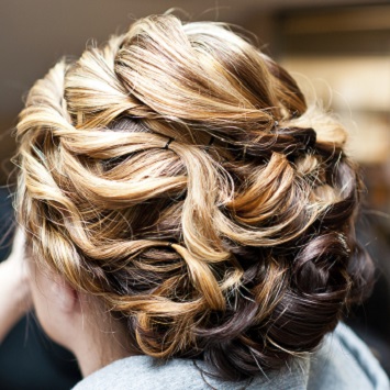 Tips and Tricks for Great Prom Hair